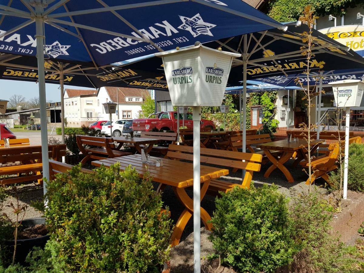 Hotel Restaurant Zur Hexe Überherrn Exteriér fotografie